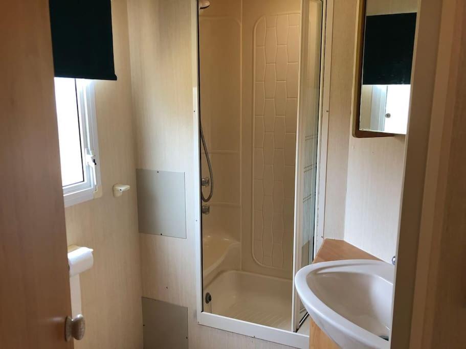 2 Bedroom Static Caravan Muirkirk Екстериор снимка