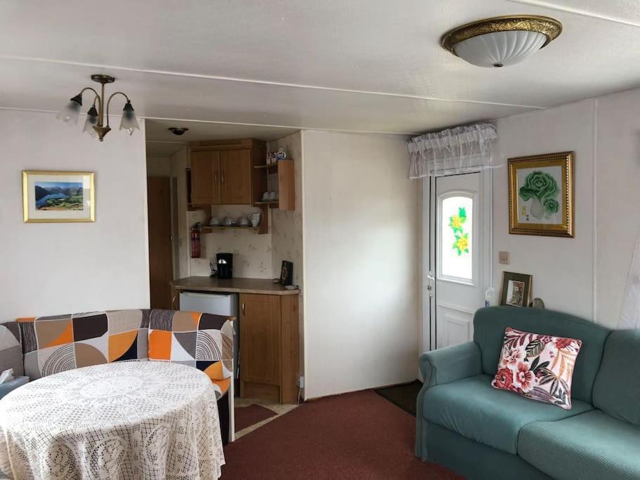 2 Bedroom Static Caravan Muirkirk Екстериор снимка